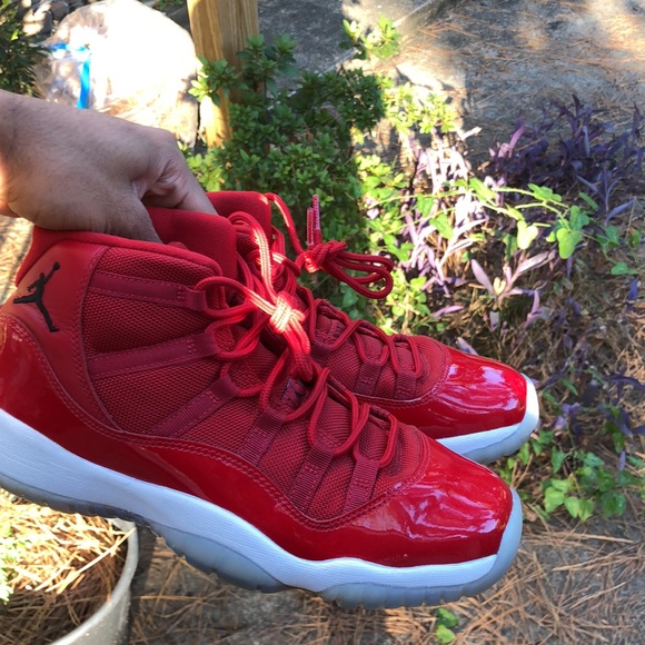 COPY - JORDAN 11 RED 7Y - Picture 3 of 12